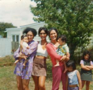 Mum Holding Leini, Aunty Naila, Aunty Anna Holding Desley, Elizabeth & Soranya