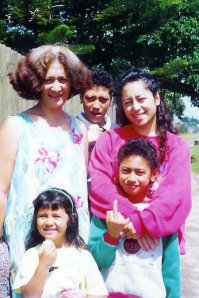 Aunty Anna, Hoki, Miki, Desley & Krit